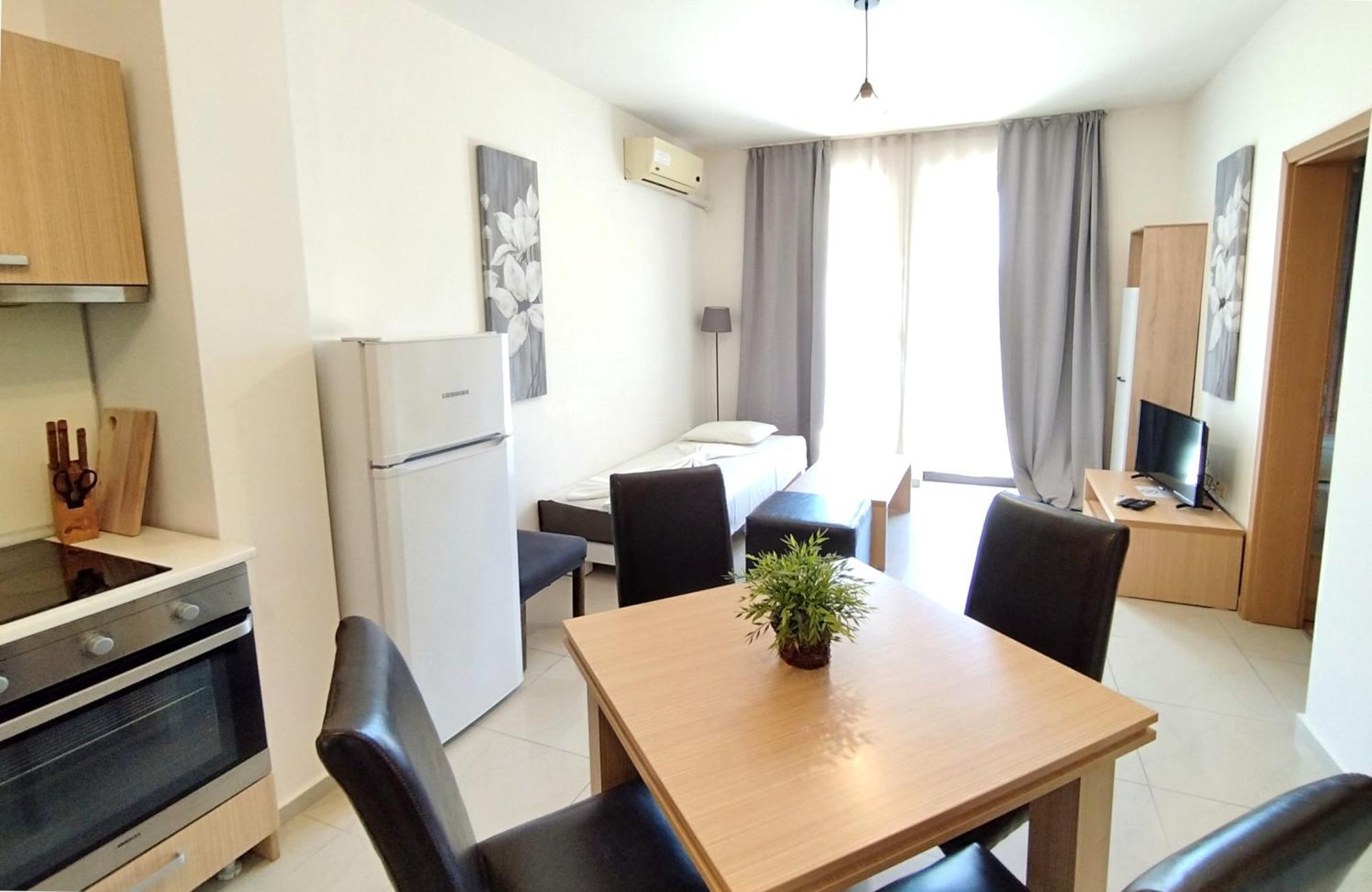 New Line Village Apartments Sunny Beach Exterior photo
